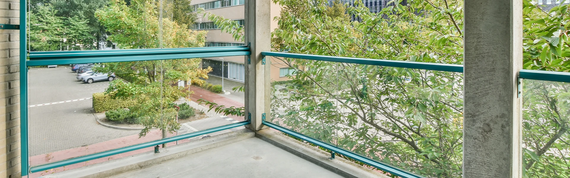 Glass Railing Repair Hamilton - Glass Railing Repair Service